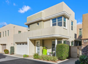 Read more about the article 814 Beacon